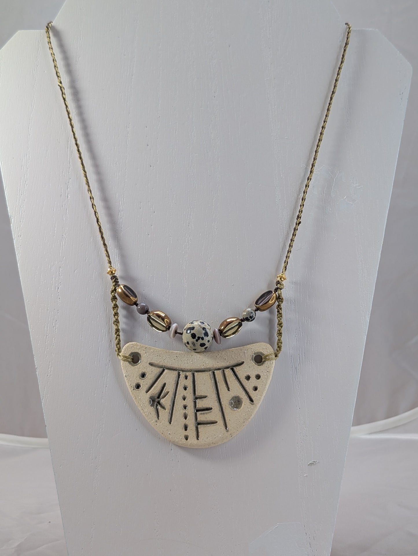 STONES & STRING: Radiance