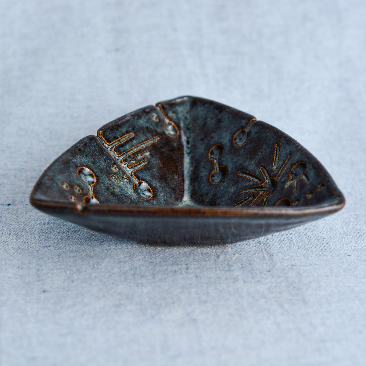 Triangle Dish