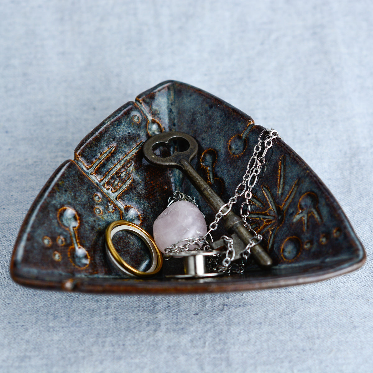 Triangle Dish