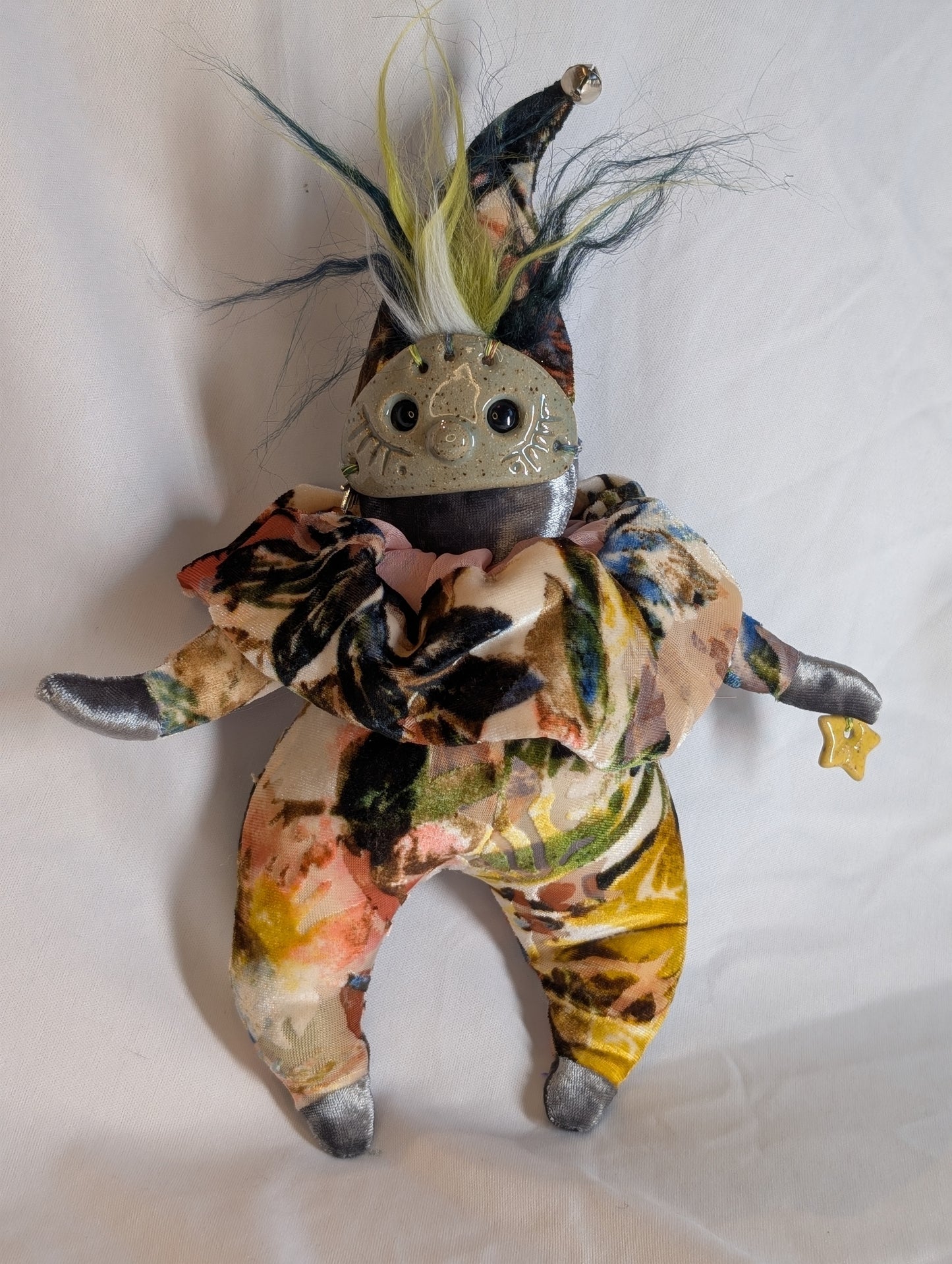 CELESTIAL BEING: PAPAGENA