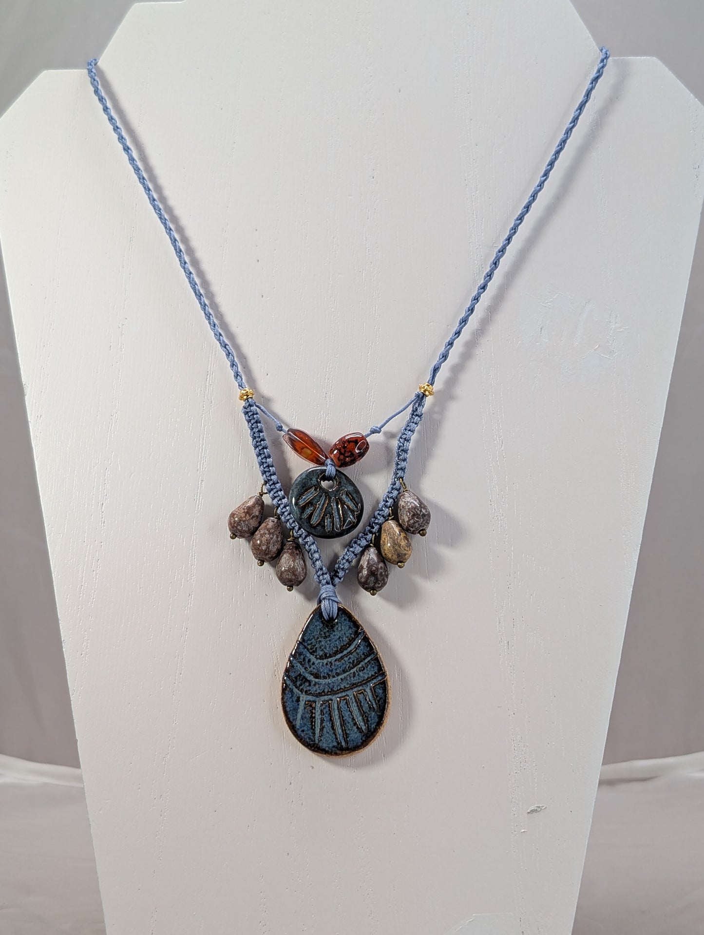 STONES & STRING: Drop Cluster