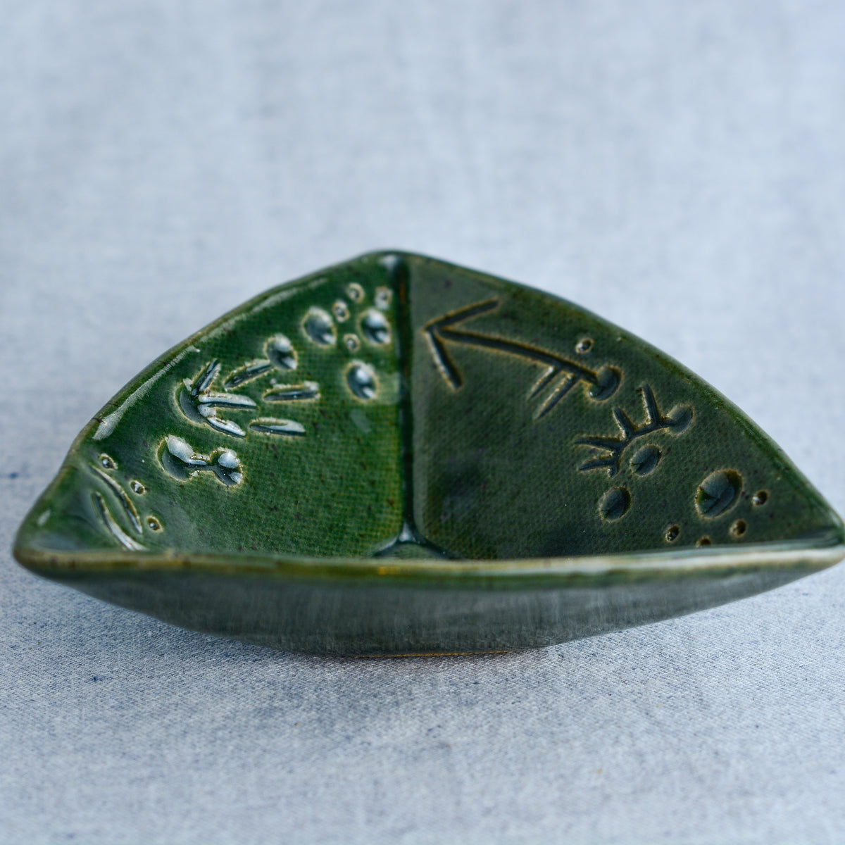 Triangle Dish