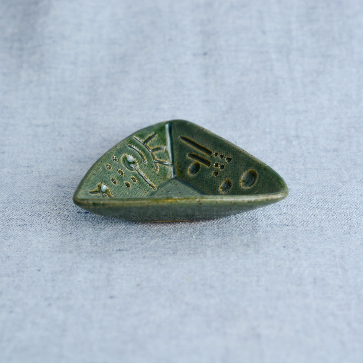 Triangle Dish