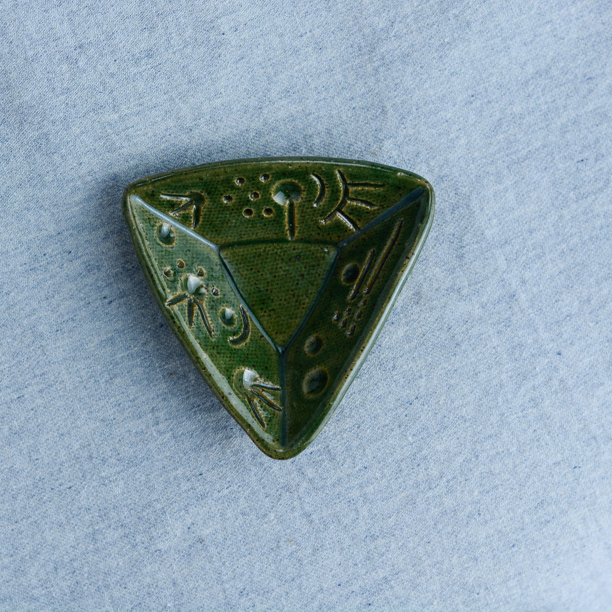 Triangle Dish