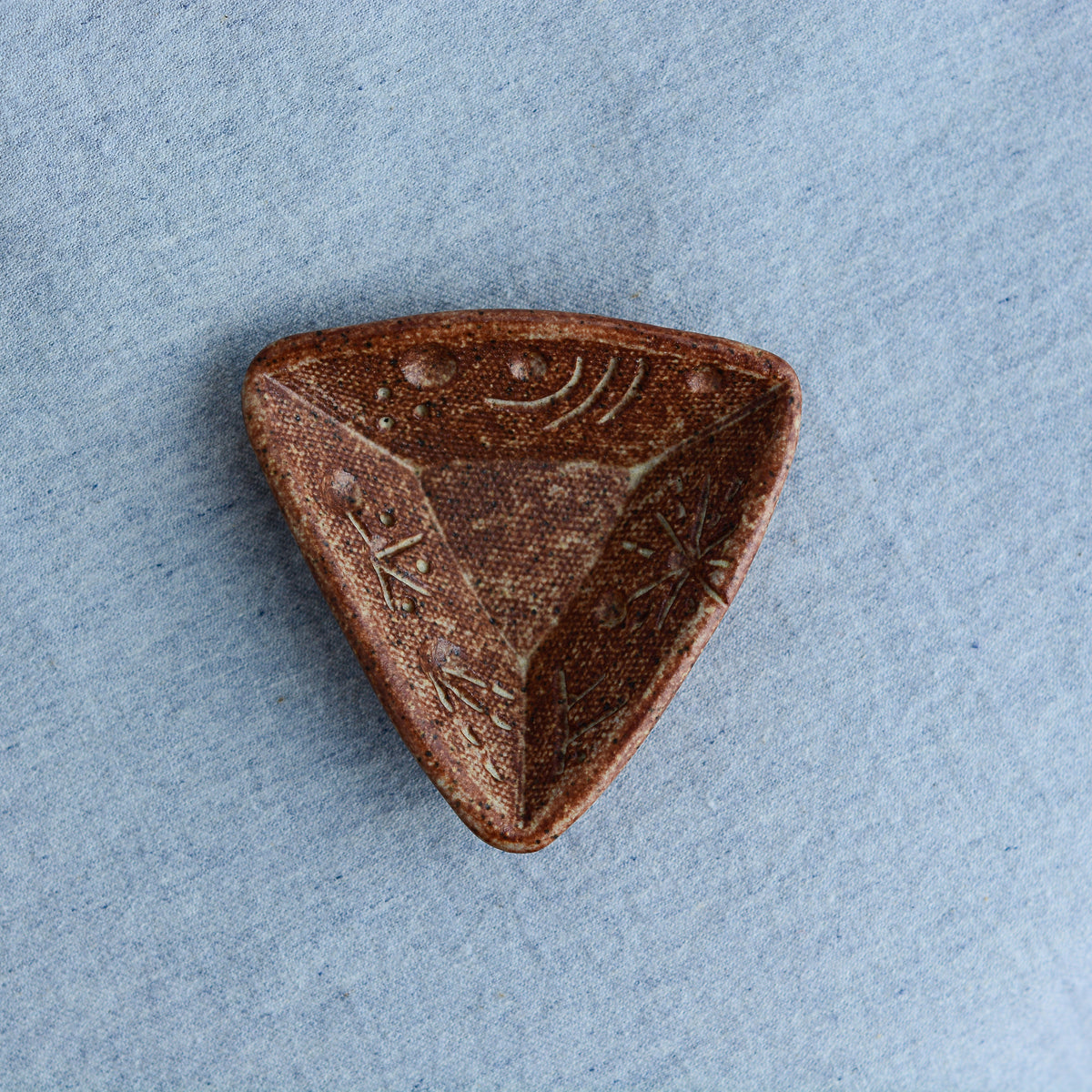 Triangle Dish